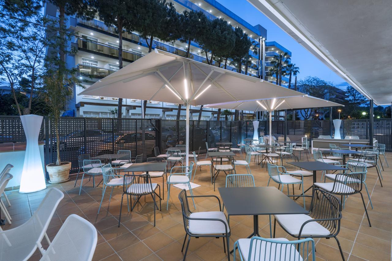 Aparthotel Marinada Salou Esterno foto